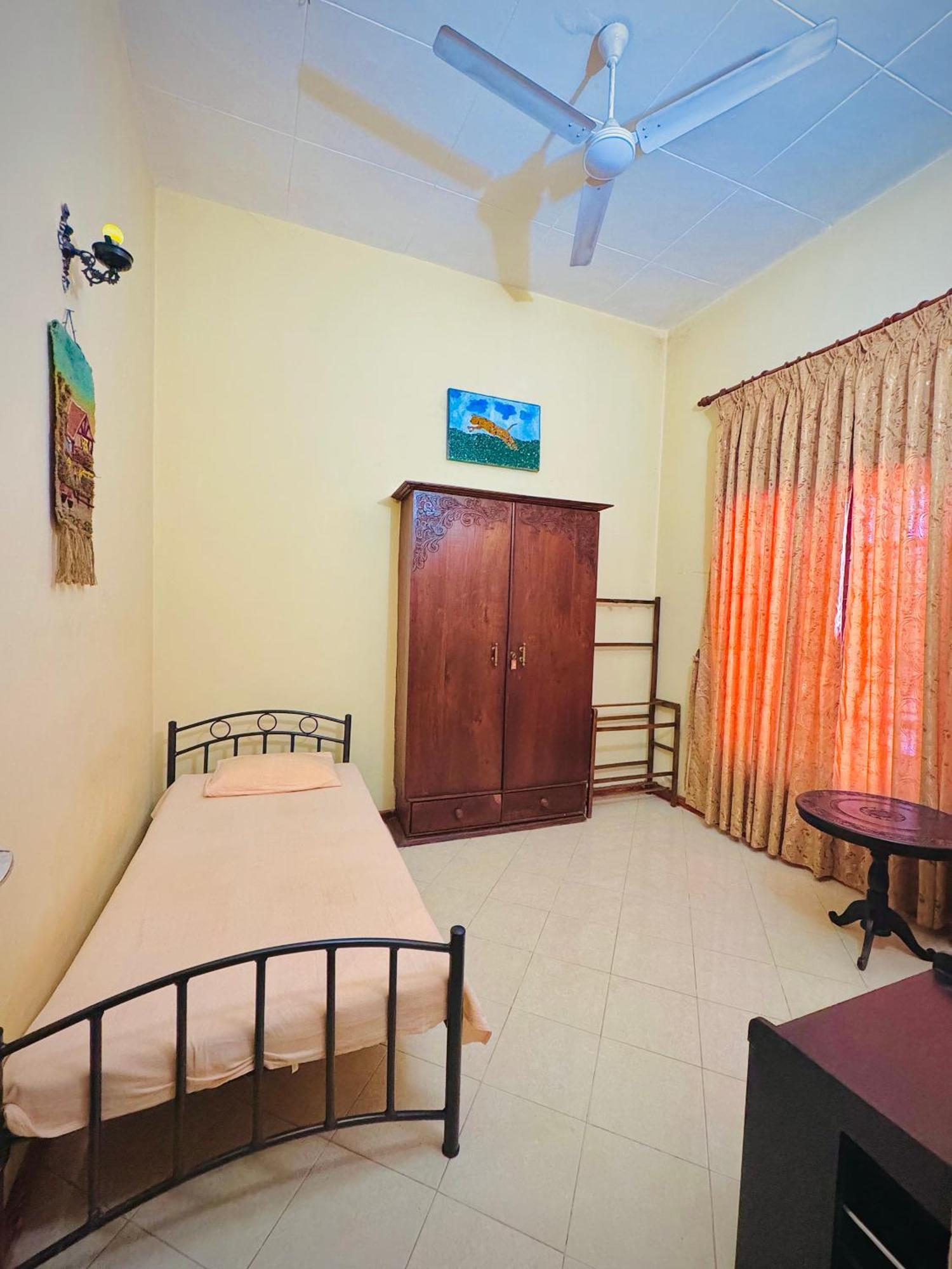 Mahaweli View Bungalow Kandy Eksteriør billede